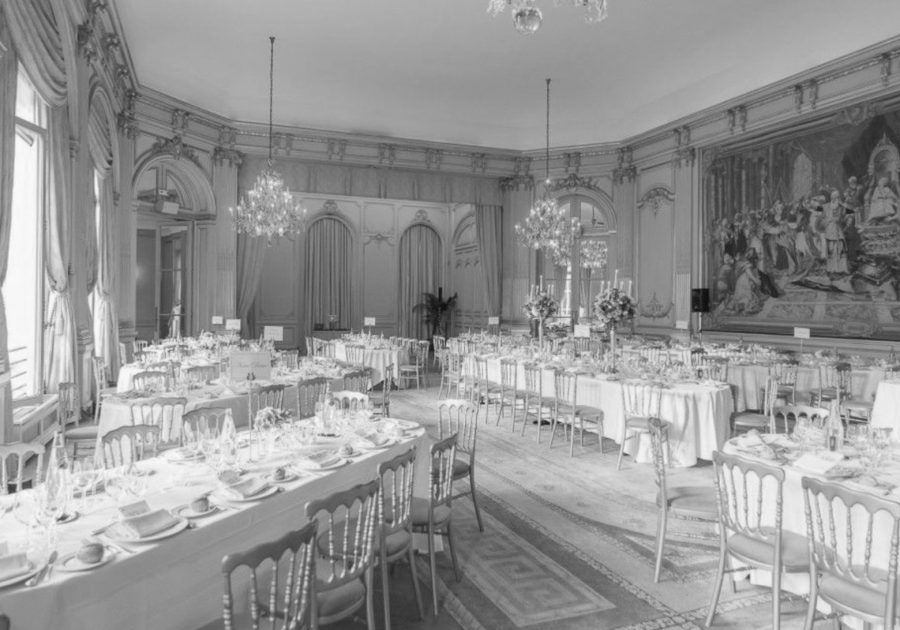 Le dîner, sans visage reconnaissable